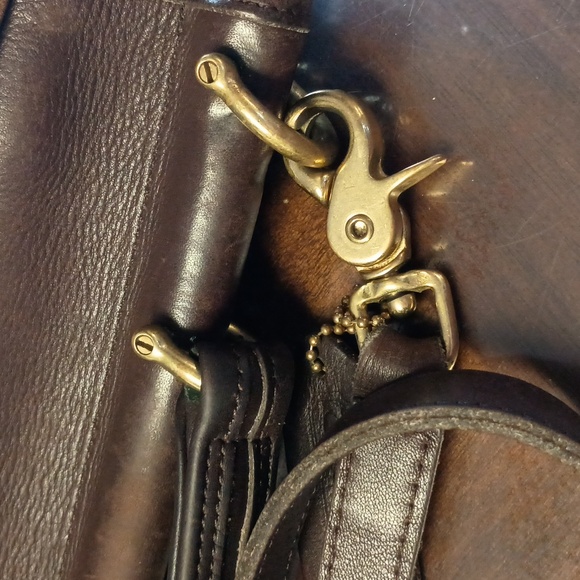 Vintage COACH Genuine Brown Soft Leather  Messenger Bag W/ Gold Hardware - Picture 9 of 13